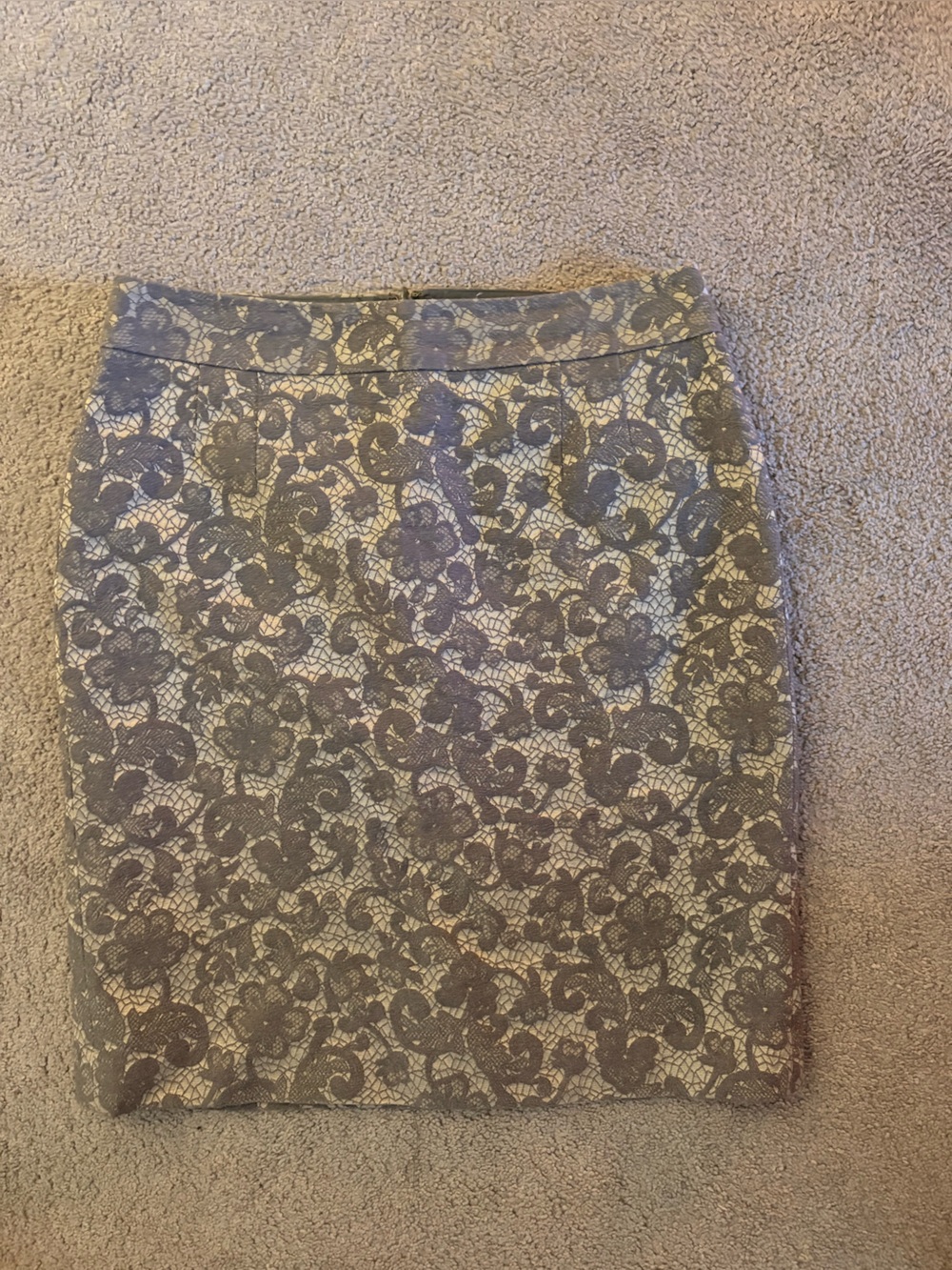 Banana Republic Gray Lace Pencil Skirt